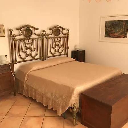 Oda ve Kahvaltı Prato San Lorenzo *