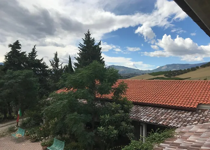 Prato San Lorenzo Frühstückspension Nocciano